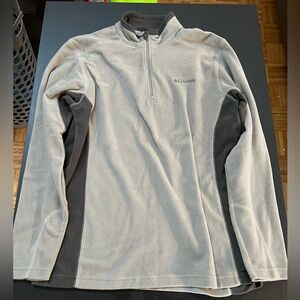Columbia Hiking Gray Activewear for Men